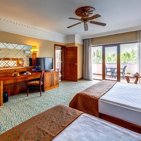 Bera Alanya リゾート 5*