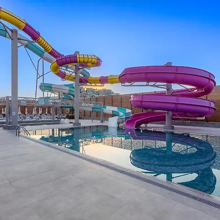 リゾート Bera Alanya 5*